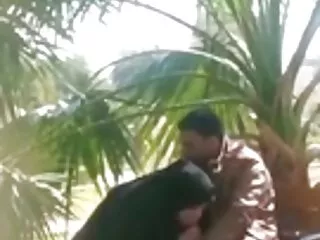 女の子は、その後、彼女の口の中にそれを入れて 女性 向け アダルト 動画 無 修正