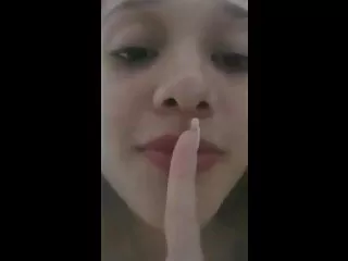 少女はクリームを食べる 女性 用 エロ 動画 無 修正